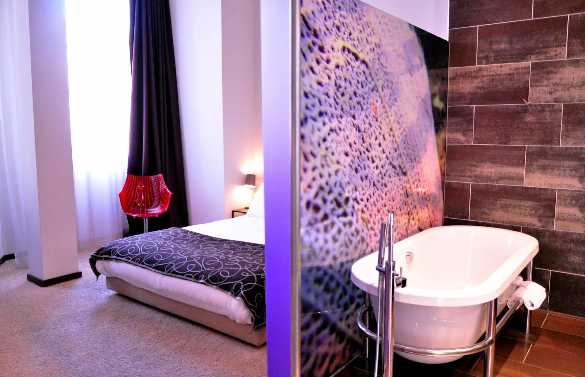 Hotel Design Les Bains Douches Тулуза Екстер'єр фото